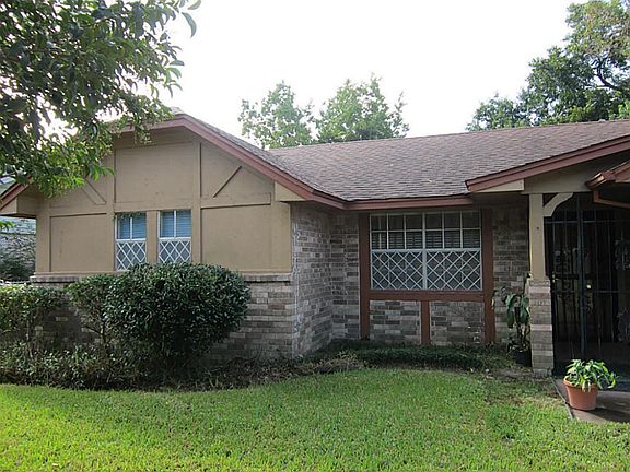 2nd image of 1407 Fashion Hill Dr