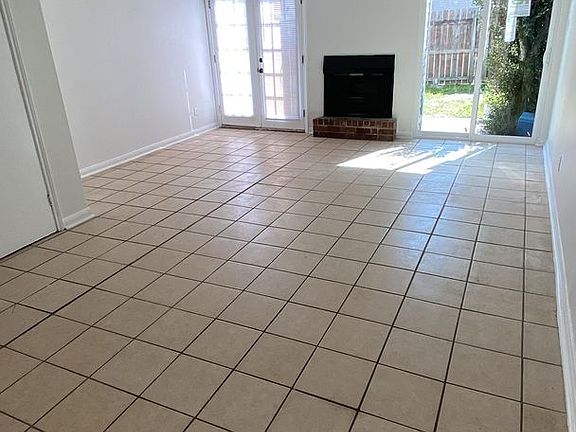 2nd image of 111-119 Antibes St E #5B2063514