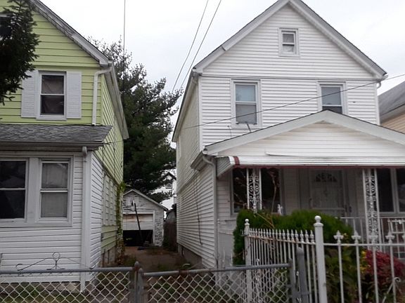 3rd image of 8909 201st St