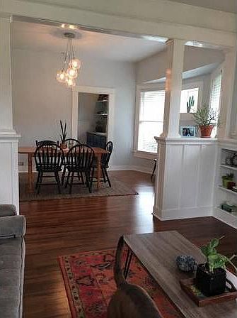 1st image of 918 W Summit Ave