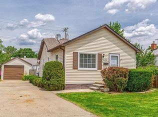 420 W Morehouse Ave, Hazel Park, MI 48030