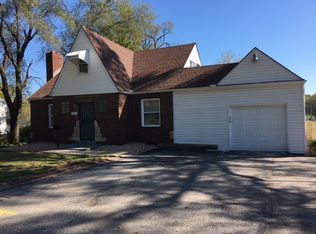 2319 S Hardy Ave, Independence, MO 64052