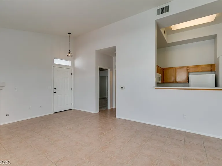 700 Carnegie St #421 — Photo 10
