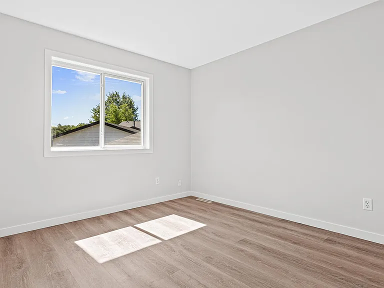 13693 Hidden Creek Dr — Photo 5