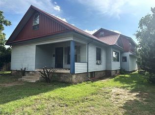 911 F St, Snyder, OK 73566