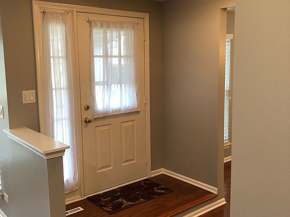 2nd image of 1453 Whitman Ct