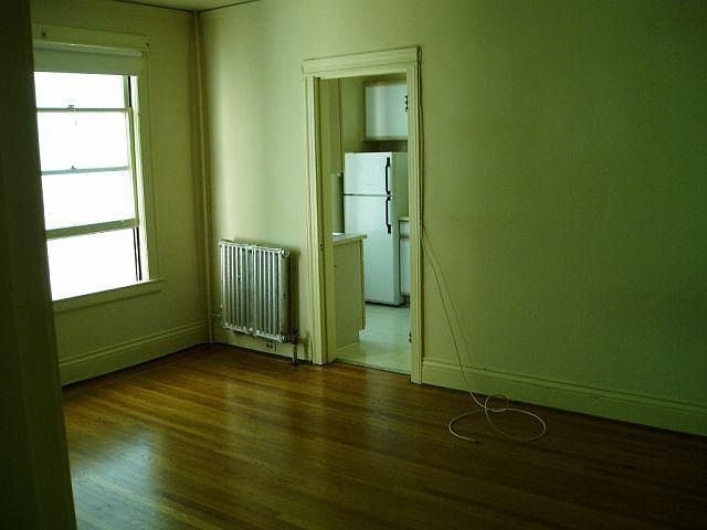 2nd image of 400 Hyde St APT 506