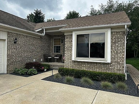 2nd image of 51565 Hickory Ln