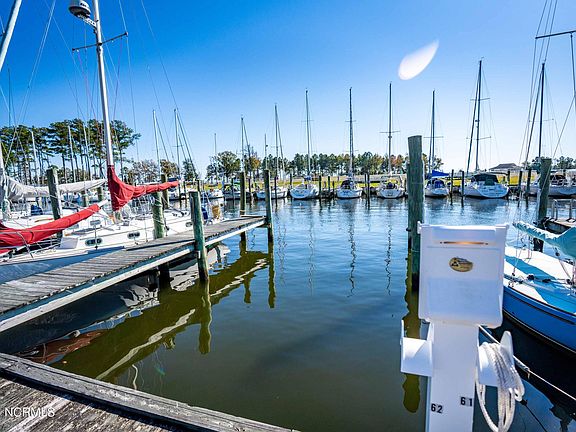 3rd image of 62 Pecan Grove Marina