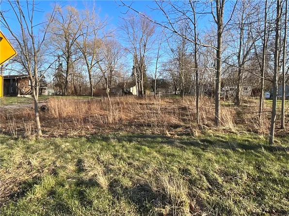 3244 W Lake Rd #7, Wilson, NY 14172
