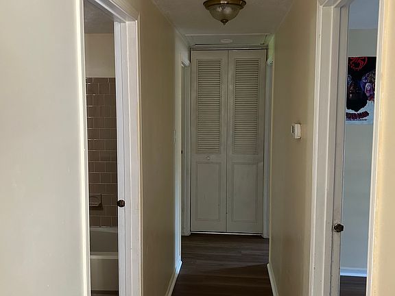 3rd image of 4702 Mill Park Cir