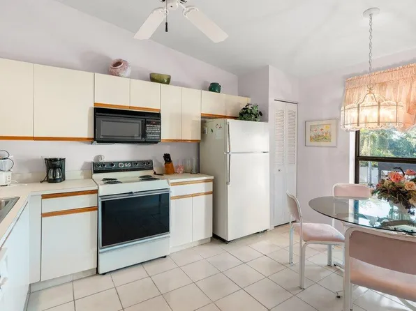 3322 Perimeter Drive #3322, Greenacres, FL 33467