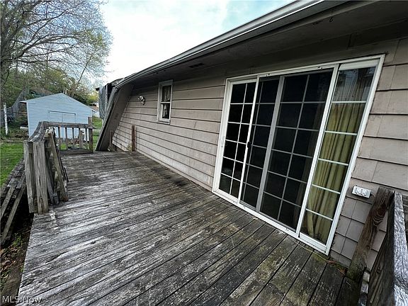 3rd image of 106 Christine Dr
