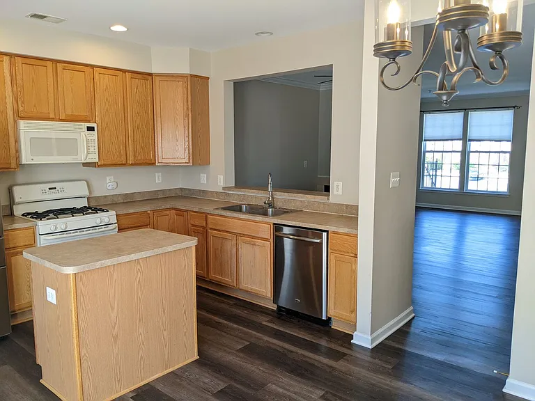 6509 Wiltshire Dr #L — Photo 10