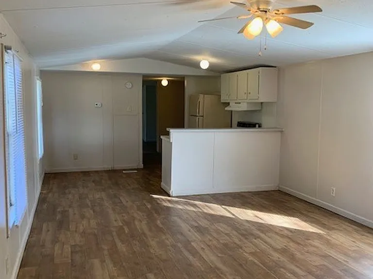 5419 McLeod Dr — Photo 4