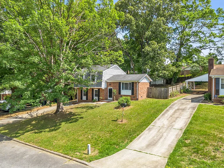 2309 Bridgette Blvd — Photo 34