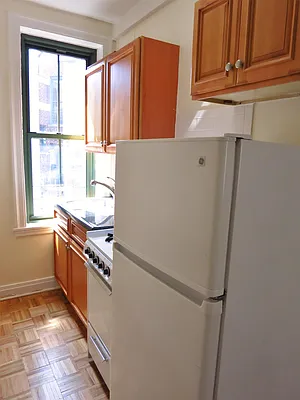 Rented by City & Suburban | media 18