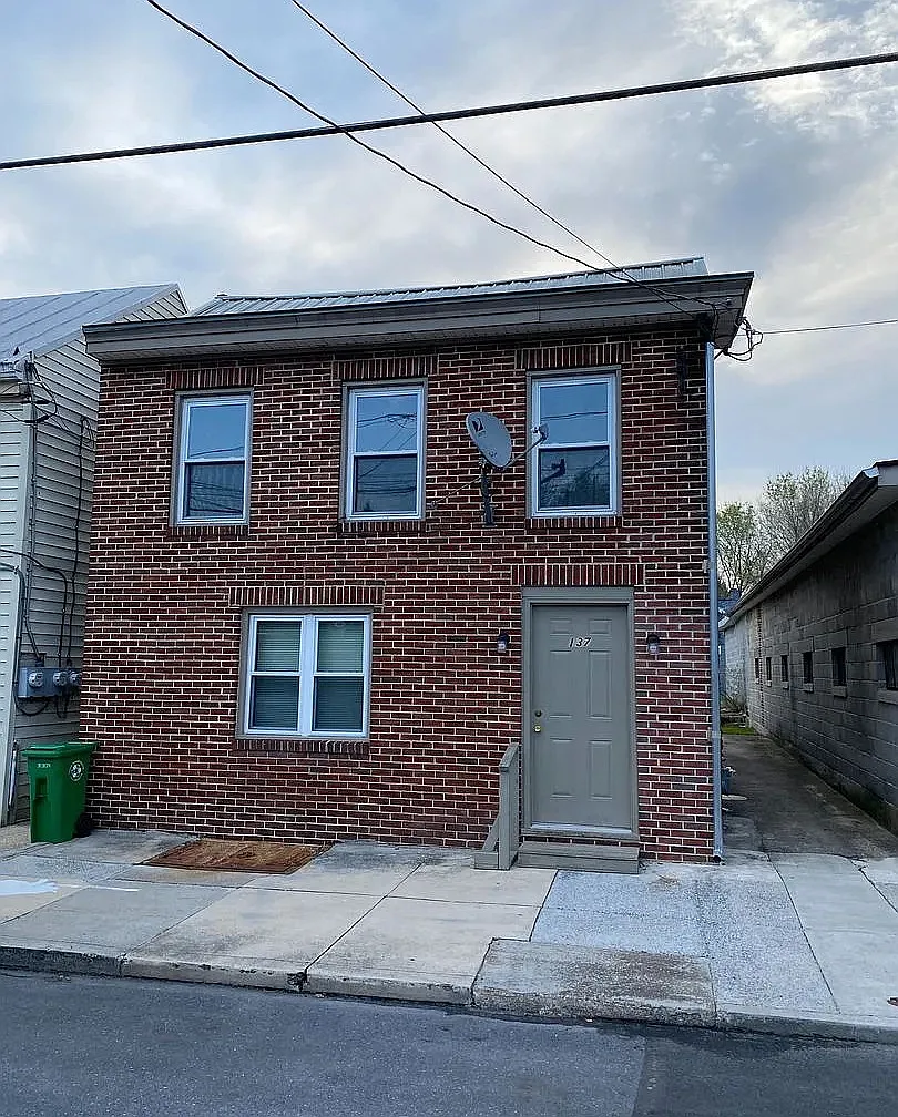 1 bed, 800 sqft, $1,100 — Photo 1