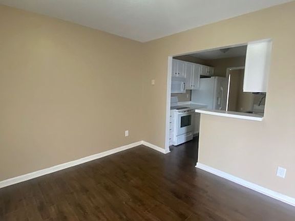 4th image of 6227 Crest Green Rd