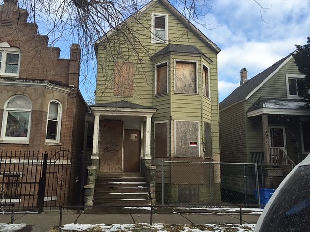 1st image of 8813 S Escanaba Ave