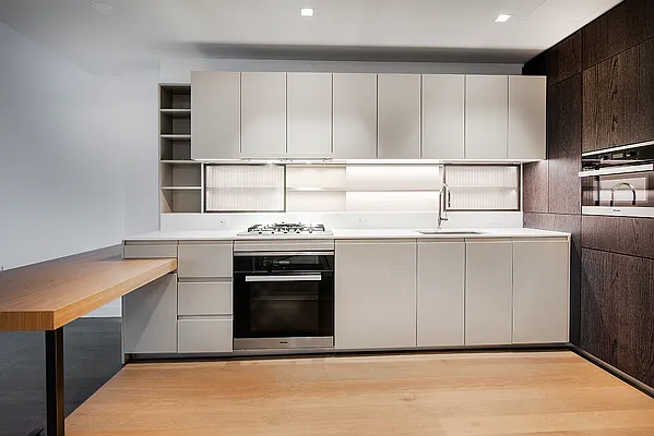 Rented by R New York | media 9