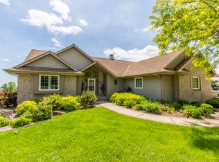 N773 Oak Ridge Dr, Oconomowoc, WI 53066