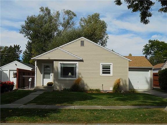 3rd image of 1611 Yellowstone Ave