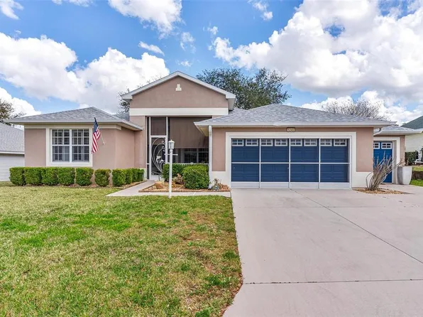 5245 China Sea Dr, Tavares, FL 32778