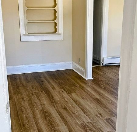 2nd image of 622 Ringwood Ave