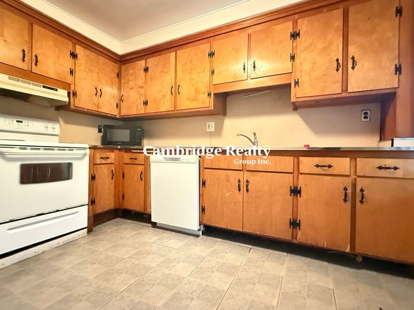 193 Mount Auburn St #3T