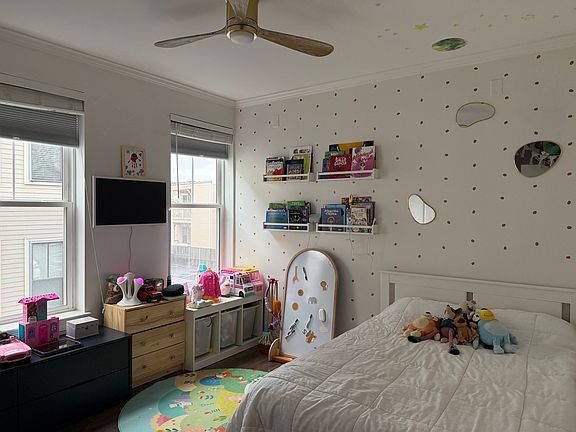 5th image of 46 W Eagle St APT 2