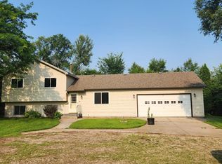 6937 60th St SW, Howard Lake, MN 55349