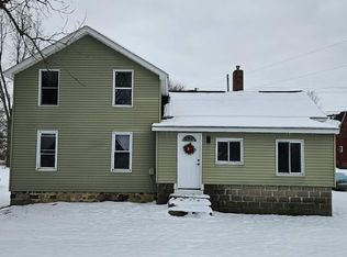 9912 Kinneville Rd, Eaton Rapids, MI 48827