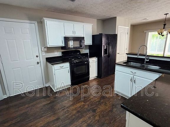 2nd image of 3049 Winding Grove Dr