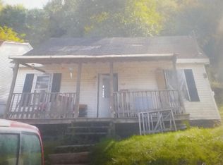 701 S M Roberson Drive, South Shore, KY 41175