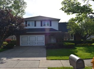 1247 N Ashley Ln, Addison, IL 60101