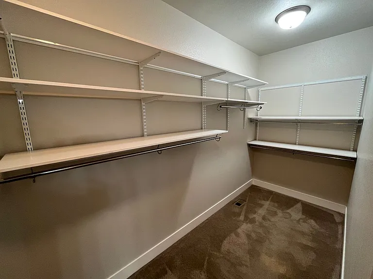 2473 NW Sacagawea Ln — Photo 12