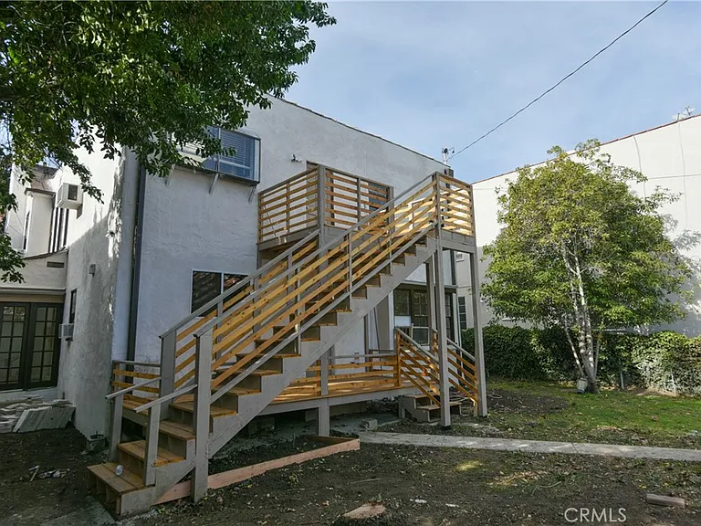 226 S Rexford Dr — Photo 28