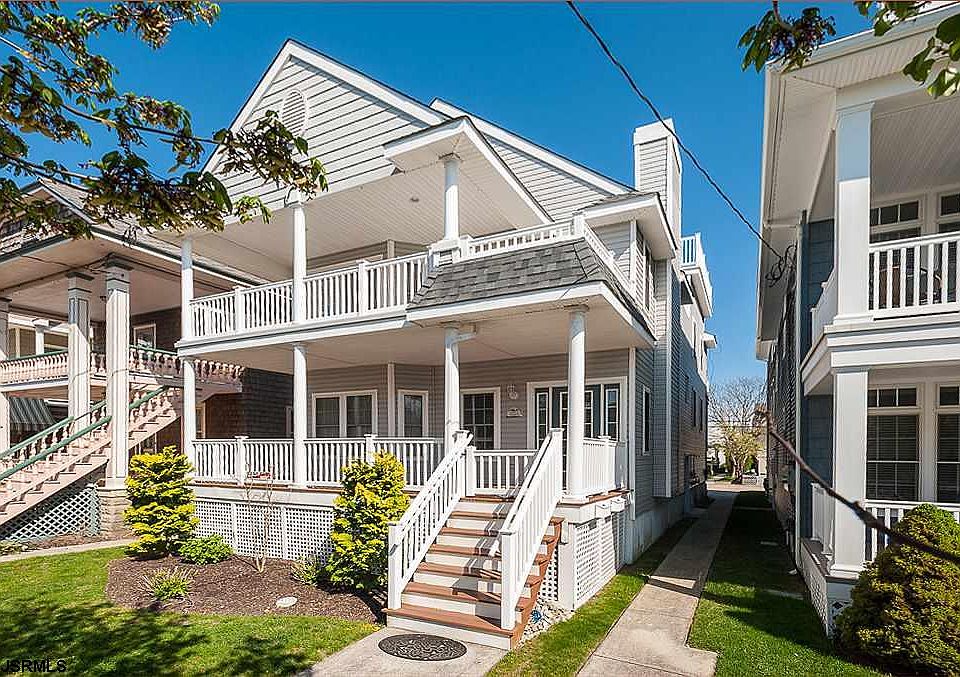 1st image of 1223 Wesley Ave #2