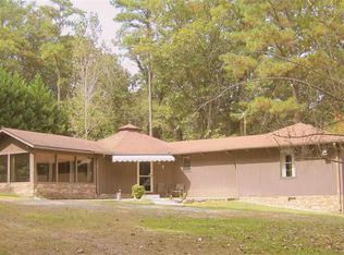 95 Black Oak Rd, Laceys Spring, AL 35754