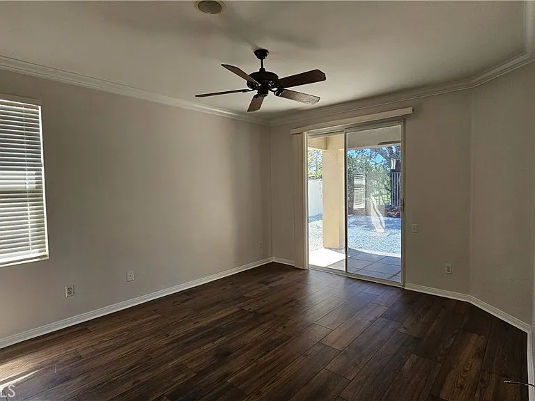 1727 Long Dr — Photo 3
