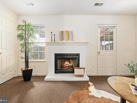 4th image of 6272 Clay Pipe Ct