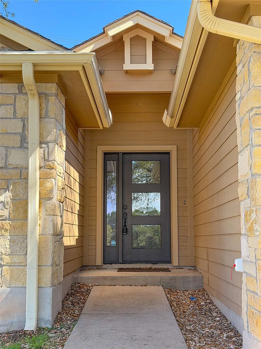 Building Photo - 430 N Summit Ridge Dr