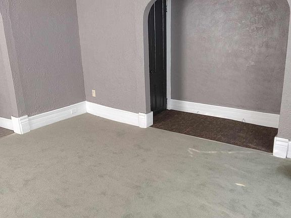 3rd image of 326 W 5th St APT 1