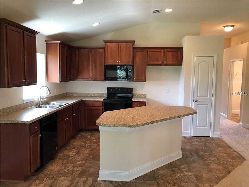 2nd image of 255 Beckenham Dr
