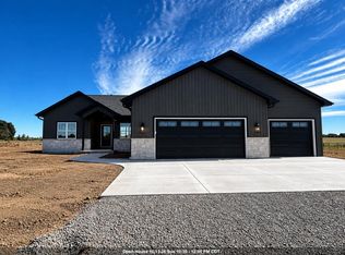 3685 Evelyn Rose Ln, Green Bay, WI 54313