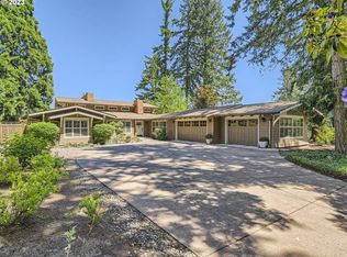 655 Marylhurst Dr, West Linn, OR
