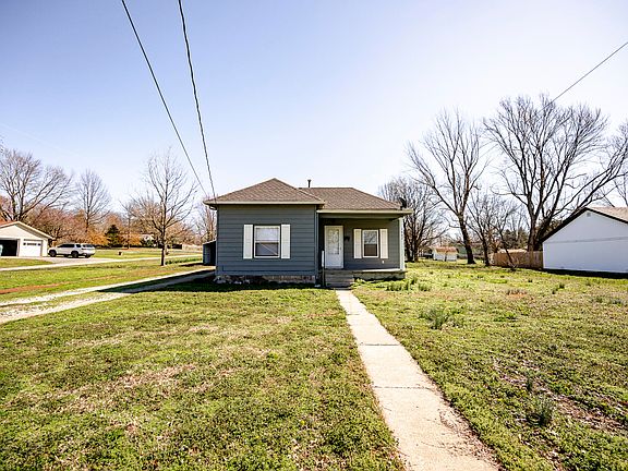 2nd image of 1407 4th Street