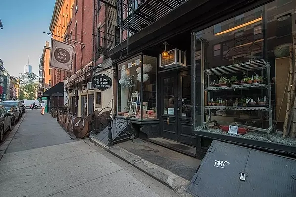 Rented by REAL New York | media 22