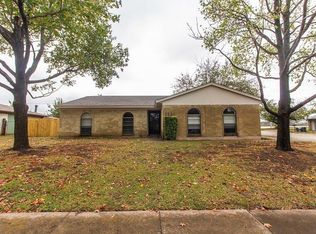 1221 Celeste St, Crowley, TX 76036